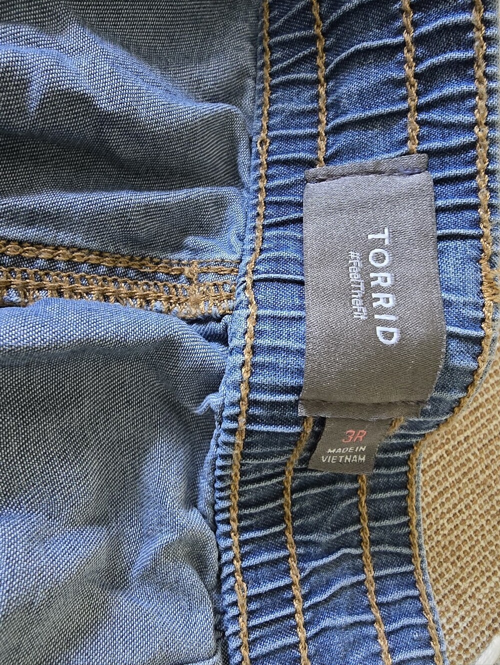 Torrid Pull On Lightweight Denim Jeans Size 3R High Rise Chambray Plus Size 3X - Picture 12 of 13